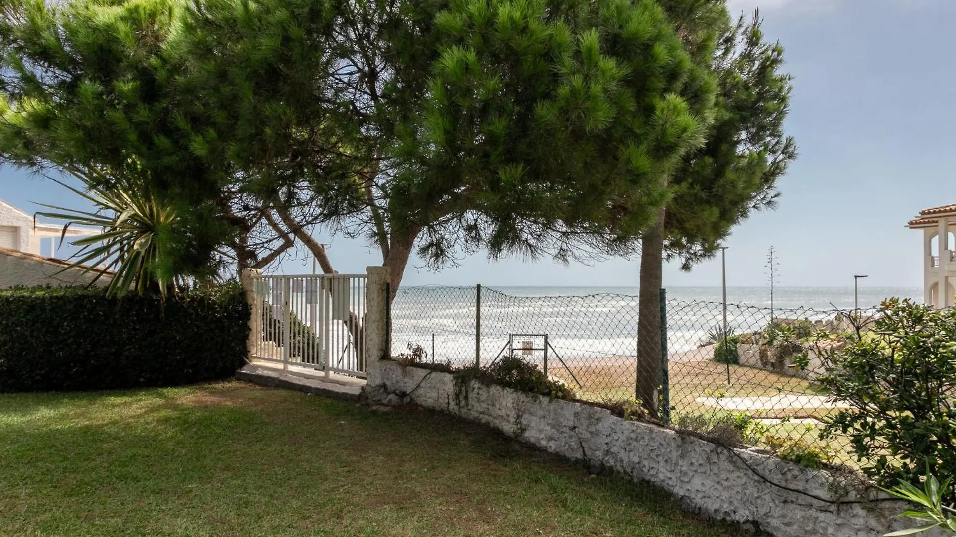Apartment Arena Beach 1St Line Family Retreat By Interhome Estepona